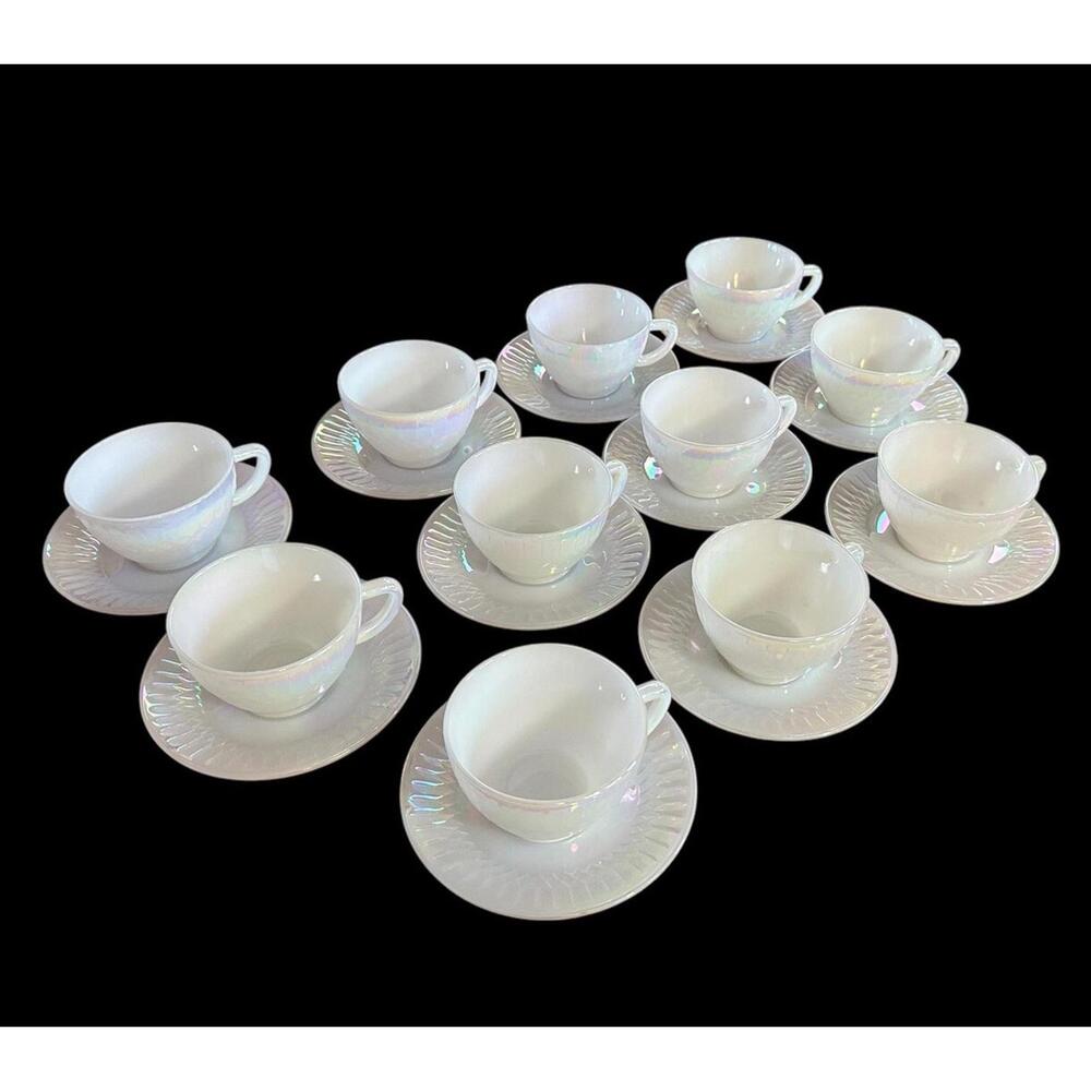 Federal Glass Moonglow Iridescent Cups And Saucers Set Of 11
